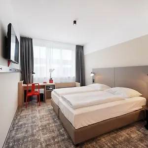 Hotel Wyndham Garden Messe, Monachium